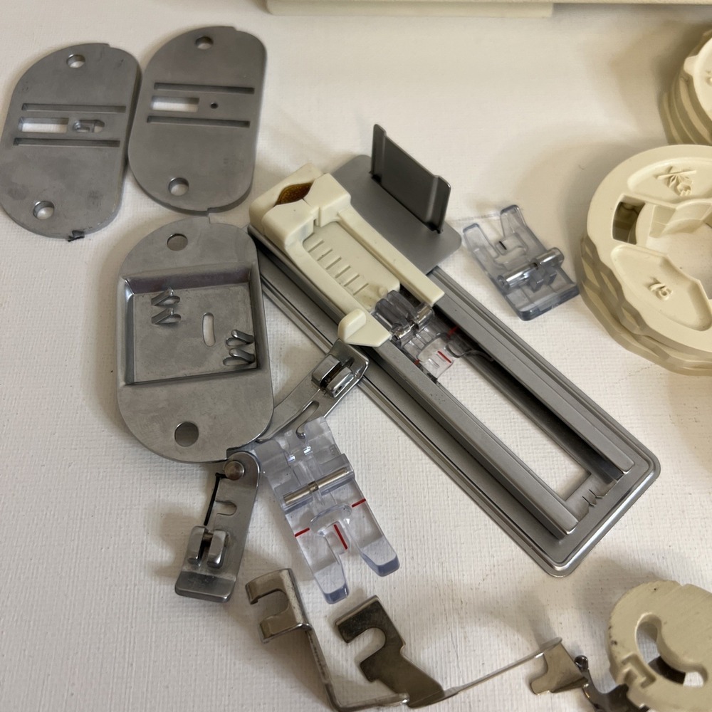 Singer Sewing Machine Attachments - Picture 2 of 11